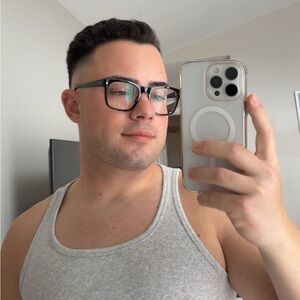 Meet your Posher, Colin